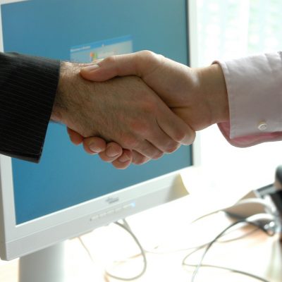 handshake-440959_1280